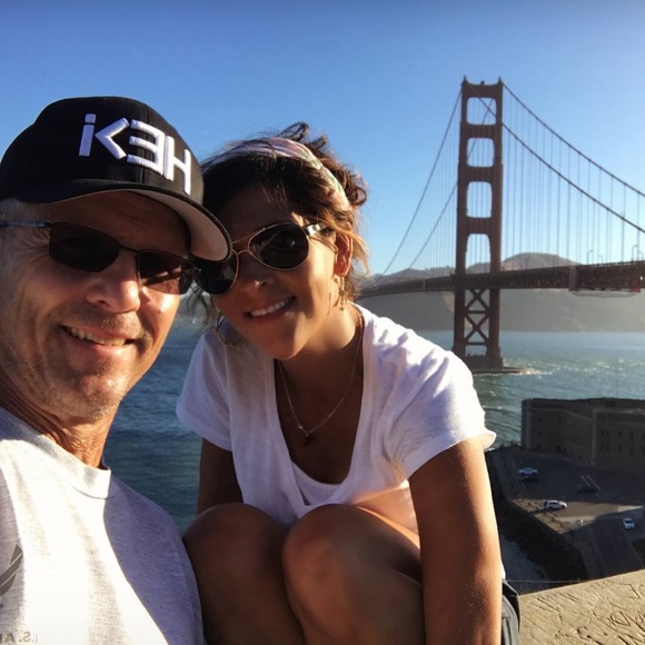 Meet your Posher, Amber - Picture 2 of 3